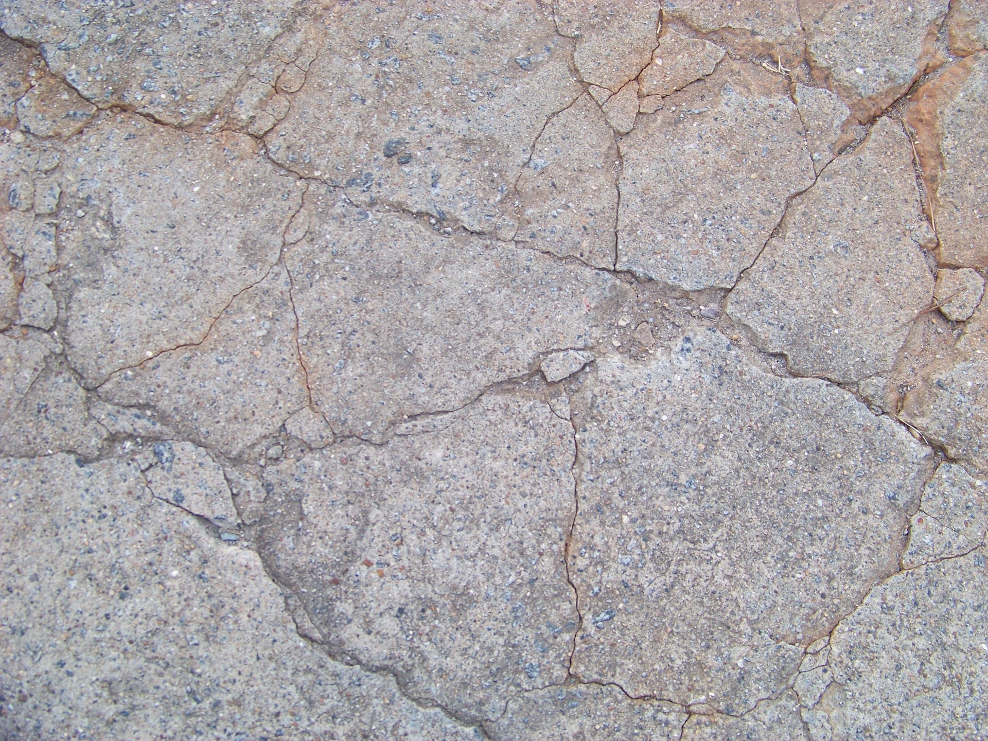 a concrete with cracks in & near Los Angeles