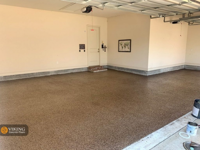 Garage Coated with Mica Epoxy Flake Flooring in Moraine color